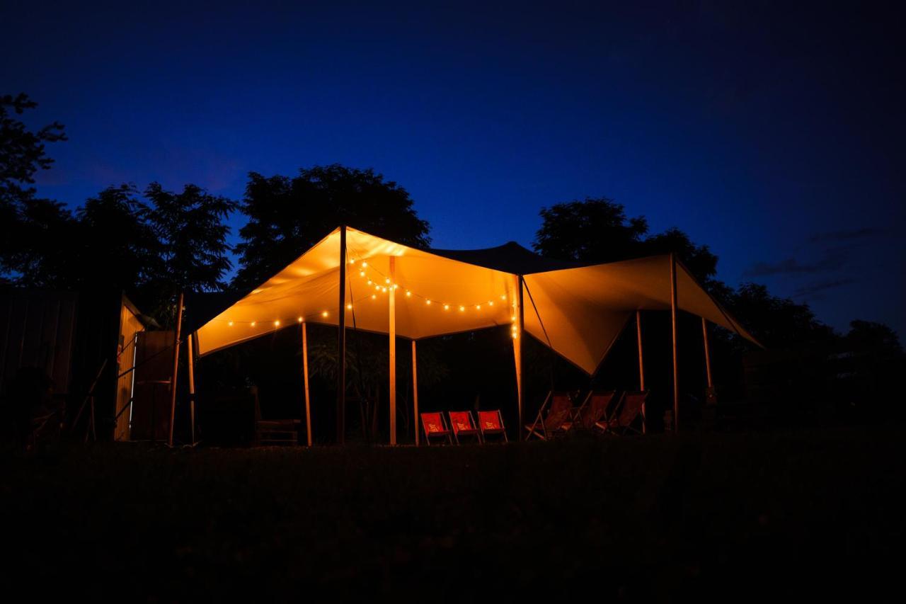 Camping @ Nogometni Golf Ljubljana 호텔 외부 사진