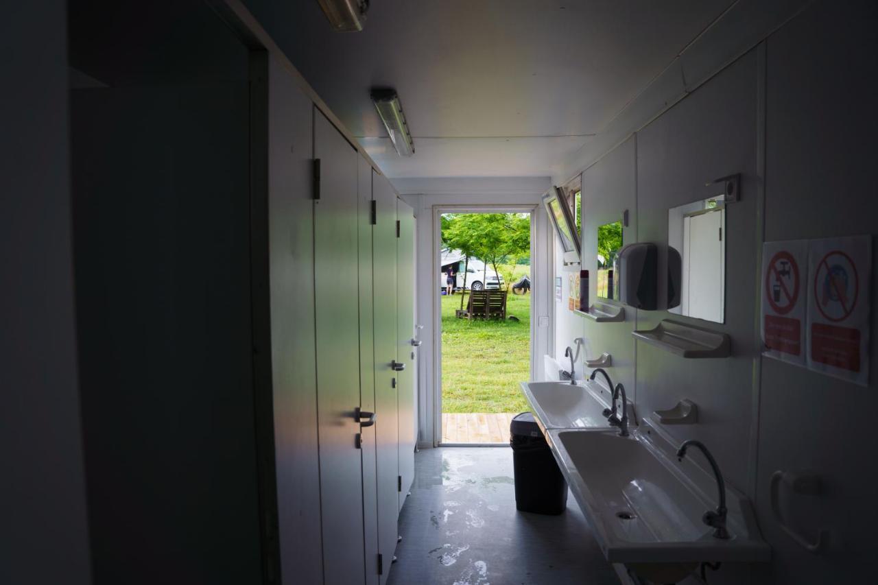 Camping @ Nogometni Golf Ljubljana 호텔 외부 사진