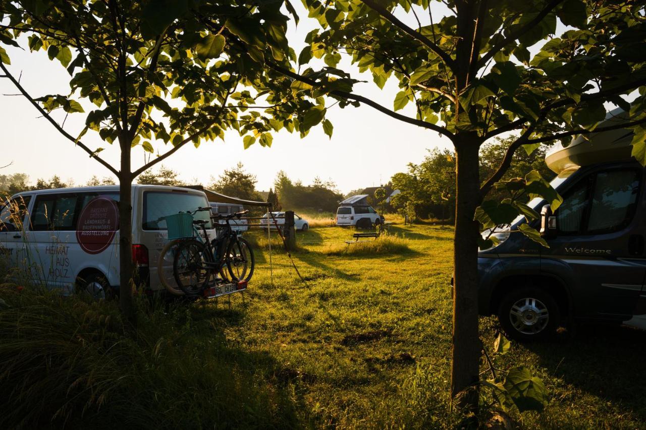 Camping @ Nogometni Golf Ljubljana 호텔 외부 사진